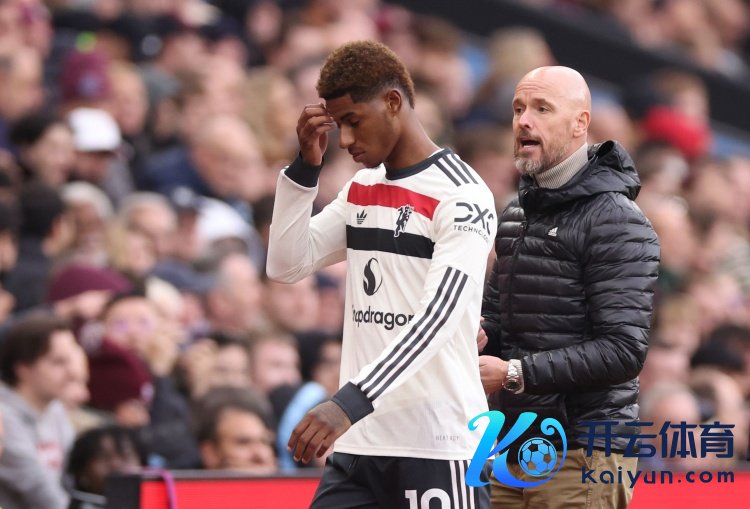 菲尔-琼斯：滕哈赫在职职技能莫得给以拉什福德所需要的因循或爱